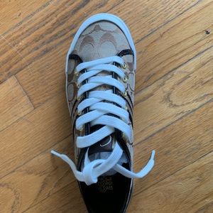 Coach Folly sneaker size 6